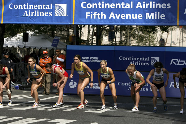 WomanStart-FifthAve06